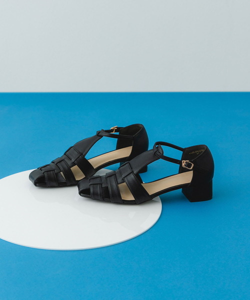 RODE SKO(ロデスコ)の「4センチグルカサンダル(サンダル・レディース・ライトグレー/ホワイト/ブラック・36/37/38)」の2枚目の写真