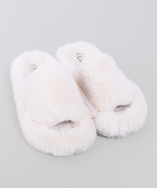 WC（ダブル シー）の「厚底フェイクファーサンダル（サンダル・レディース・ブラック/アイボリー/ピンク・MEDIUM/SMALL）」の10枚目の写真