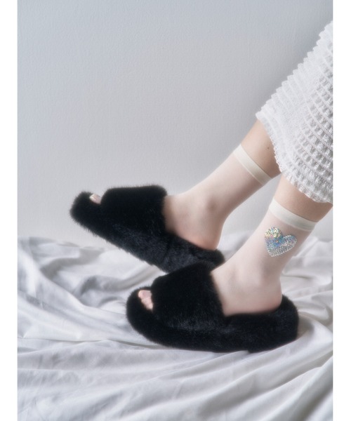 WC（ダブル シー）の「厚底フェイクファーサンダル（サンダル・レディース・ブラック/アイボリー/ピンク・MEDIUM/SMALL）」の5枚目の写真