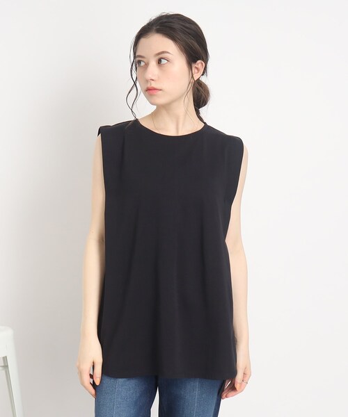 Cutie Blonde(キューティーブロンド)の「◆【接触冷感】タック入りで腕すっきり! ノースリーブTシャツ(タンクトップ・レディース・ホワイト系/ブラック/ネイビー系6・00)」の11枚目の写真