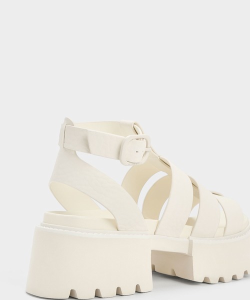 CHARLES & KEITH（チャールズ & キース）の「【販売終了】Nadine ナディン グラディエータープラットフォームサンダル（サンダル・レディース・オレンジ/オフホワイト/ブラック/ライラック・23cm/23.5cm/24.5cm/25cm/25.5cm/22.5cm）」の6枚目の写真