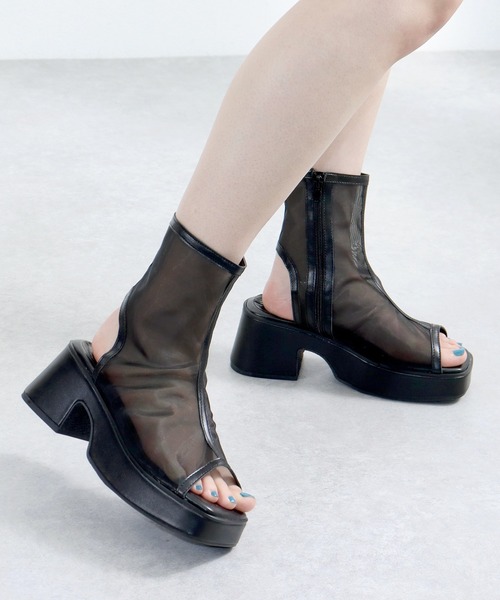 LOVEHUNTER(ラブハンター)の「+7cm スクエア厚底ショートブーツサンダル(サンダル・レディース・ブラック/アイボリー/アイボリー系1/ブラック系1・LL/S/M/L)」の16枚目の写真