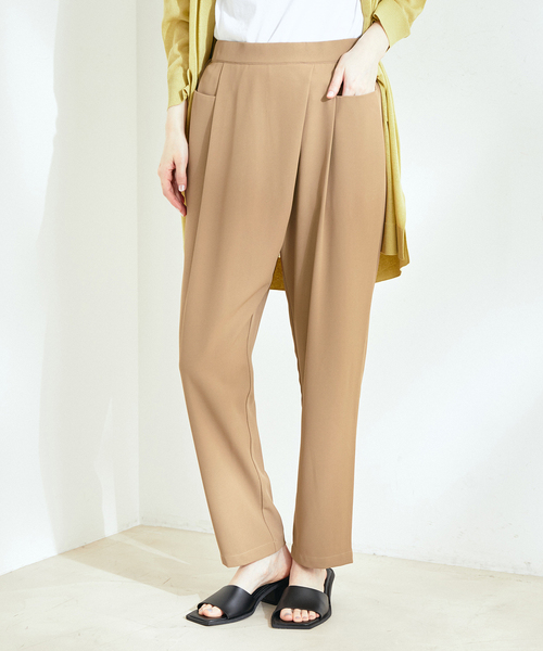 Jayro（ジャイロ）の「カッシュクールテーパードパンツ（スラックス・レディース・ブラック/サックスブルー/ベージュ/パープル・FREE）」の4枚目の写真