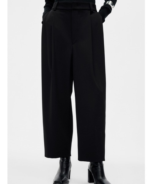 JNBY（ジェーエヌビーワイ）の「Classic High-waisted Tapered-leg Trousers（その他パンツ・レディース・ブラウン/ブラック・36/38）」の2枚目の写真