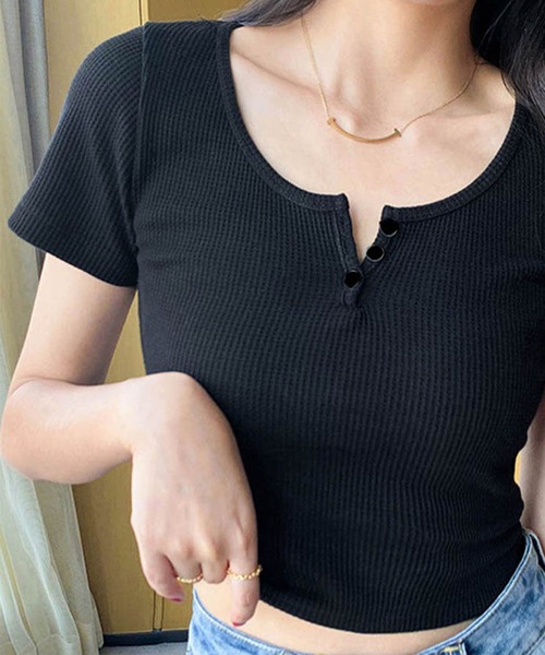 GLAMOROUS JANE(グラマラスジェーン)の「ヘンリーネックワッフルショート丈Tシャツ(Tシャツ/カットソー・レディース・グレー/ブラック/ホワイト・FREE)」の2枚目の写真