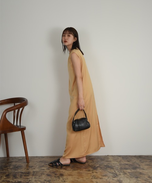 Amiur（エミレ）の「silky pencil long ops / シルキーペンシルロングワンピース（ワンピース・レディース・イエロー系その他/ライトオレンジ系/クリーム・S/M）」の11枚目の写真