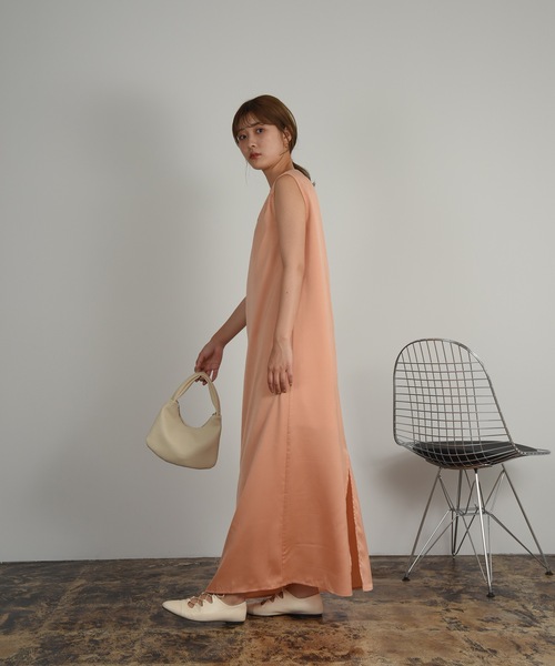 Amiur（エミレ）の「silky pencil long ops / シルキーペンシルロングワンピース（ワンピース・レディース・イエロー系その他/ライトオレンジ系/クリーム・S/M）」の17枚目の写真