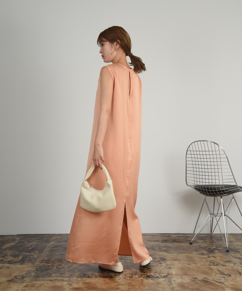 Amiur（エミレ）の「silky pencil long ops / シルキーペンシルロングワンピース（ワンピース・レディース・イエロー系その他/ライトオレンジ系/クリーム・S/M）」の18枚目の写真