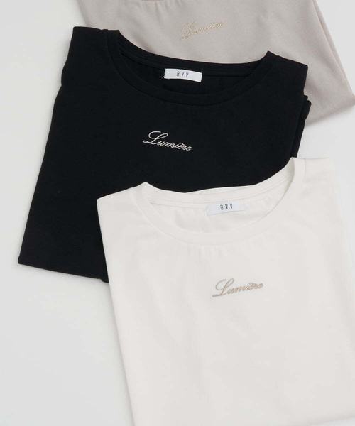 a.v.v(アーヴェヴェ)の「プチロゴ刺繍Tシャツ(Tシャツ/カットソー・レディース・ライトグレー/ホワイト/ブラック・34/36/40/38/42)」の2枚目の写真