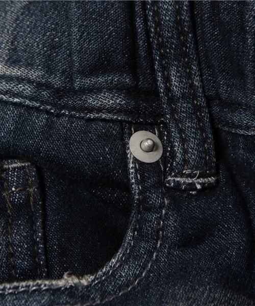 AZUL by moussy（アズールバイマウジー）の「クロップドスキニードビーデニムパンツSW濃色（その他パンツ・メンズ・ブルー・SMALL/LARGE/X-SMALL/X-LARGE/MEDIUM）」の5枚目の写真