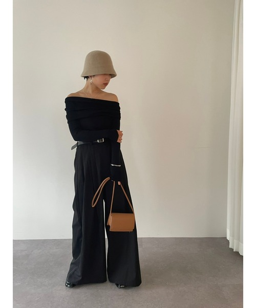 HANNE(アン)の「オフショルダーニットトップス(ニット/セーター・レディース・グレー/アイボリー/ブラック/カーキ/ライトグレー・FREE)」の10枚目の写真