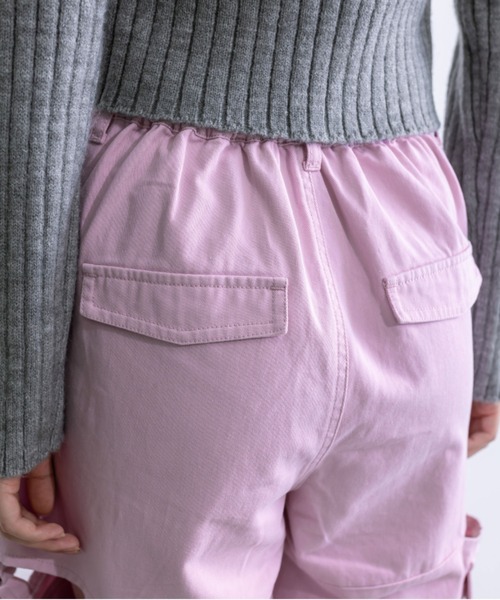 OLIVE des OLIVE（オリーブデオリーブ）の「【WEB限定カラー有】サイドスリットベルトカーゴパンツ　1032020110（カーゴパンツ・レディース・オフホワイト/サックスブルー/ブラック/ラベンダー/チャコールグレー・FREE）」の11枚目の写真