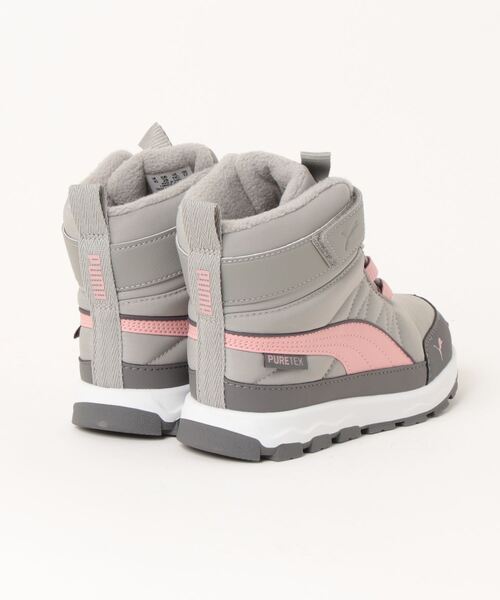 PUMA(プーマ)の「《PUMA》プーマ エボルブ ブーツ ピュアテックス AC+P(ブーツ・キッズ・ブラック×グレー/グレー/グレー×ピンク・20.0cm/18.0cm/19.0cm/17.0cm/21.0cm)」の4枚目の写真