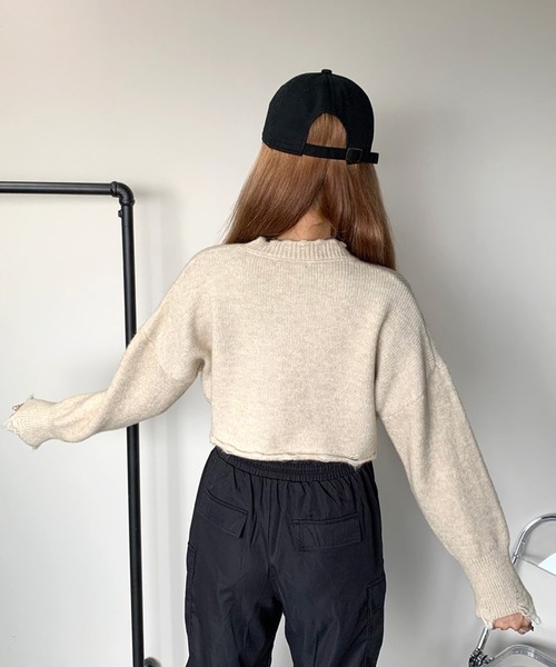 non-hedge（ノンヘッジ）の「プレートダメージショート丈ニットトップス（ニット/セーター・レディース・チャコールグレー/ベージュ/ブラック・FREE）」の14枚目の写真