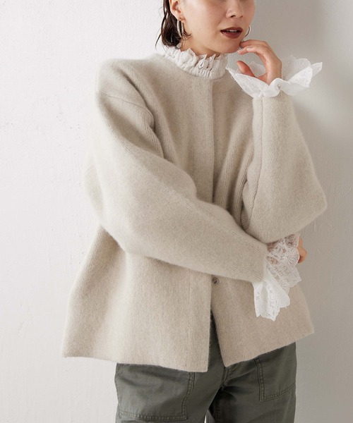 Whim Gazette（ウィムガゼット）の「接結ニットジャケット（ノーカラージャケット・レディース・ライトベージュ/ブラック/モカ・FREE）」の12枚目の写真