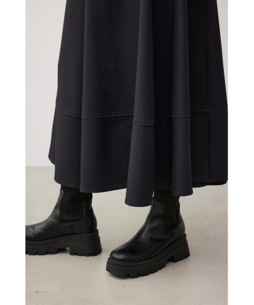 AZUL by moussy(アズールバイマウジー)の「ウエストギャザーフレアスカート(スカート・レディース・ベージュ/ブラック・SMALL/MEDIUM)」の12枚目の写真