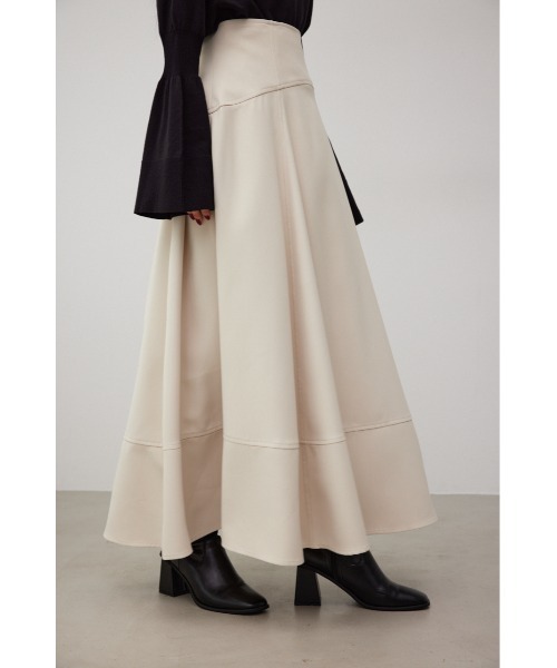 AZUL by moussy(アズールバイマウジー)の「ウエストギャザーフレアスカート(スカート・レディース・ベージュ/ブラック・SMALL/MEDIUM)」の13枚目の写真
