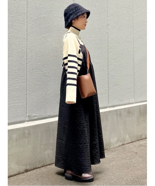 HONEYSUCKLE ROSE（ハニーサックルローズ）の「【HONEYSUCKLE ROSE】膨れジャガードキャミワンピース（ワンピース・レディース・ブラック/オフホワイト・フリー）」の12枚目の写真