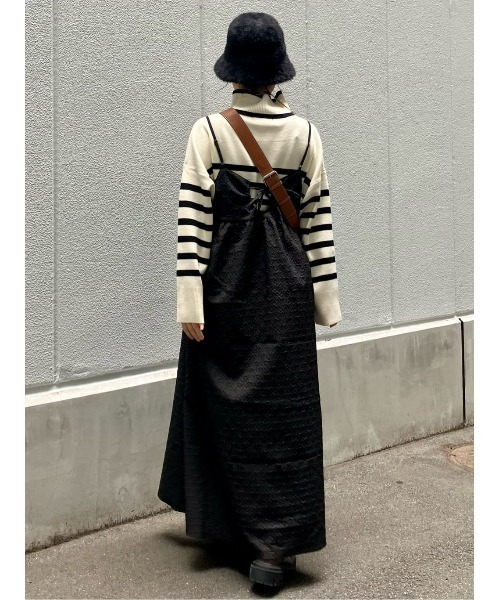 HONEYSUCKLE ROSE（ハニーサックルローズ）の「【HONEYSUCKLE ROSE】膨れジャガードキャミワンピース（ワンピース・レディース・ブラック/オフホワイト・フリー）」の13枚目の写真