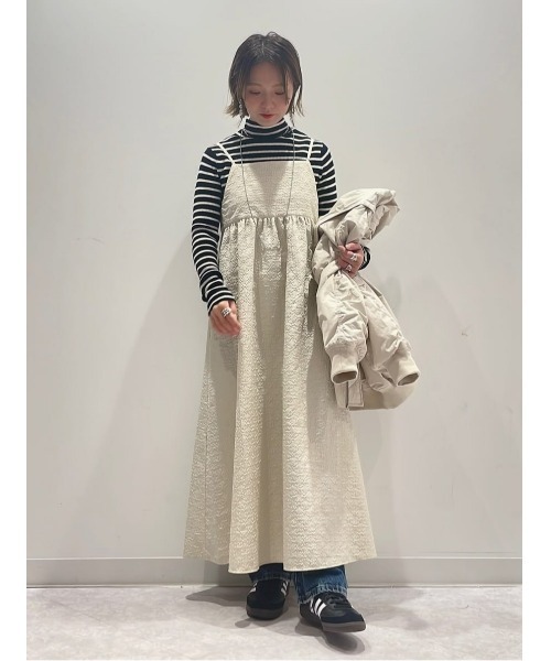 HONEYSUCKLE ROSE（ハニーサックルローズ）の「【HONEYSUCKLE ROSE】膨れジャガードキャミワンピース（ワンピース・レディース・ブラック/オフホワイト・フリー）」の21枚目の写真