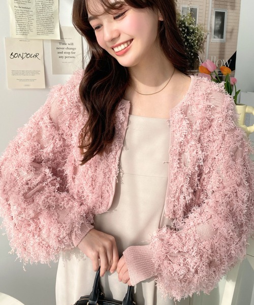 ヒールクリーク　ニット　ブルゾン　ボレロ　ショート丈　新品タグ付き moment+（モーメントプラス）の「フラッグヤーンフリンジ編みショート