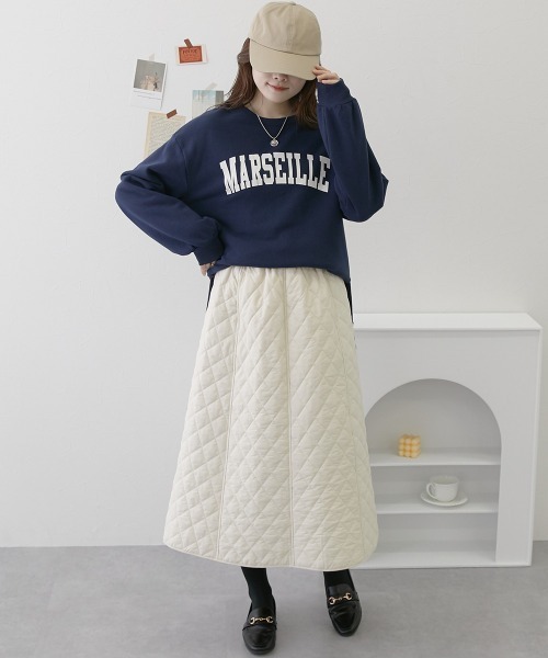 nissen（ニッセン）の「裏起毛　ロゴプリントトレーナー（スウェット・レディース・アイボリー/ピンク/ネイビー・L/M）」の19枚目の写真