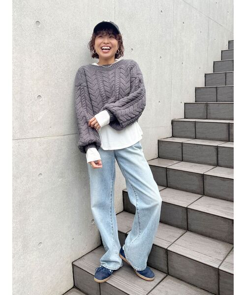 Ungrid(アングリッド)の「ショートケーブルニット(ニット/セーター・レディース・チャコールグレー/アイボリー/ブラウン・FREE)」の17枚目の写真