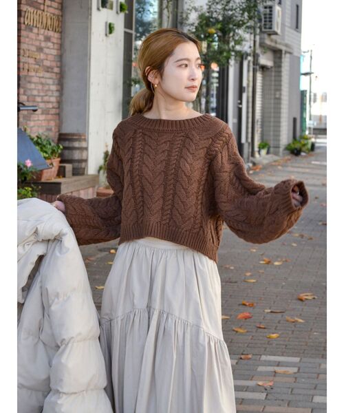 Ungrid(アングリッド)の「ショートケーブルニット(ニット/セーター・レディース・チャコールグレー/アイボリー/ブラウン・FREE)」の19枚目の写真