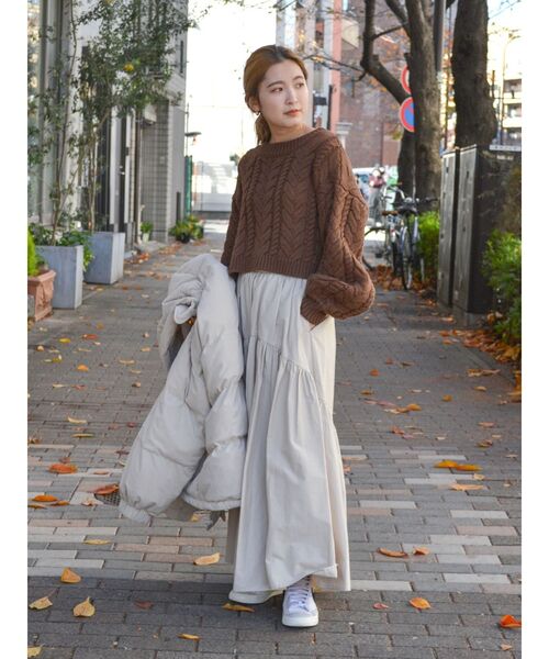 Ungrid(アングリッド)の「ショートケーブルニット(ニット/セーター・レディース・チャコールグレー/アイボリー/ブラウン・FREE)」の20枚目の写真