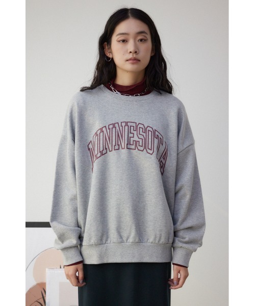 AZUL by moussy（アズールバイマウジー）の「プリント起毛プルオーバー（スウェット・レディース・ブルー/杢グレー/ダークグレー・FREE）」の7枚目の写真