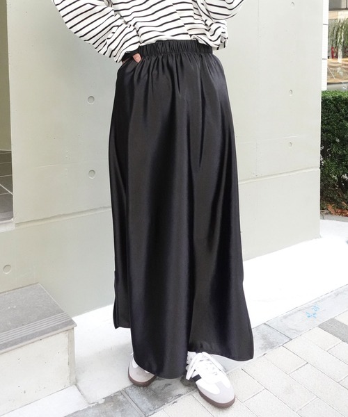 CORNERS(コーナーズ)の「メタリックロングスカート(スカート・レディース・ゴールド/シルバー/ブラック・M)」の22枚目の写真