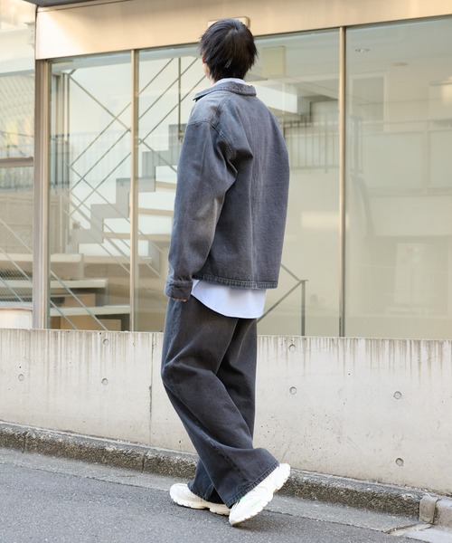 COLONY 2139（コロニートゥーワンスリーナイン）の「ブラッシュドデニムカバーオール（デニムジャケット・メンズ・ブラック/サックスブルー・MEDIUM/LARGE）」の20枚目の写真