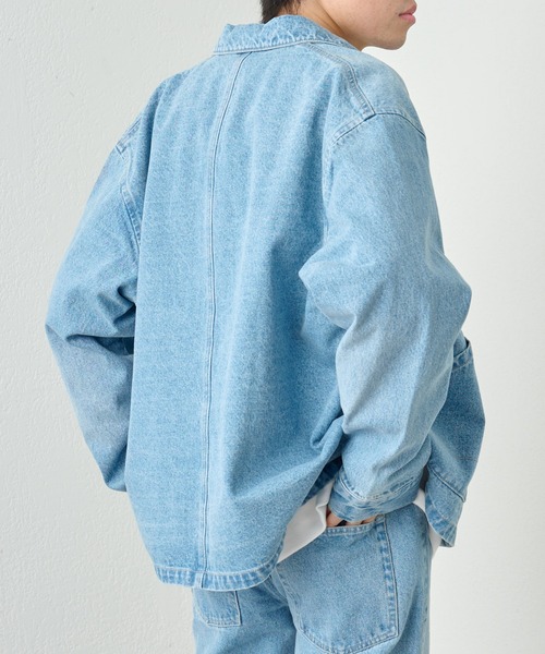 COLONY 2139（コロニートゥーワンスリーナイン）の「ブラッシュドデニムカバーオール（デニムジャケット・メンズ・ブラック/サックスブルー・MEDIUM/LARGE）」の5枚目の写真
