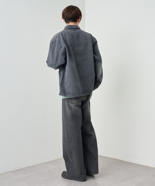 COLONY 2139（コロニートゥーワンスリーナイン）の「ブラッシュドデニムカバーオール（デニムジャケット・メンズ・ブラック/サックスブルー・MEDIUM/LARGE）」の14枚目の写真