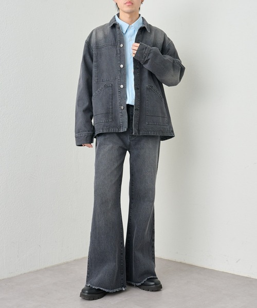 COLONY 2139（コロニートゥーワンスリーナイン）の「ブラッシュドデニムカバーオール（デニムジャケット・メンズ・ブラック/サックスブルー・MEDIUM/LARGE）」の19枚目の写真