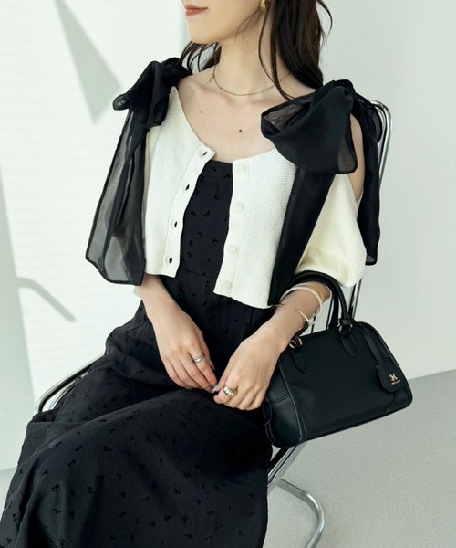 one after another NICE CLAUP(ワンアフターアナザーナイスクラップ)の「スクエアミニボストン/キーチャーム付き(ハンドバッグ・レディース・アイボリー/ブラック/ベージュ・FREE)」の5枚目の写真