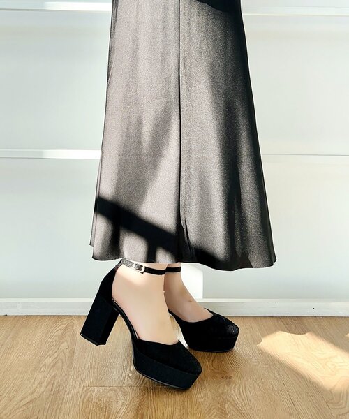 ESPERANZA（エスペランサ）の「ゆる傾斜ストラップパンプス 結婚式二次会 パーティー 24SS（パンプス・レディース・ピンク系7/ベージュ系2/ブラック系2・22.5cm/23.0cm/23.5cm/24.0cm/22.0cm/24.5cm）」の7枚目の写真