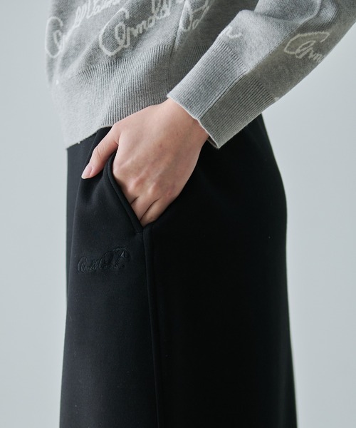 Arnold Palmer（アーノルドパーマー）の「ハイストレッチ ナロースカート（スカート・レディース・ブラック/ベージュ・L/M/S）」の4枚目の写真