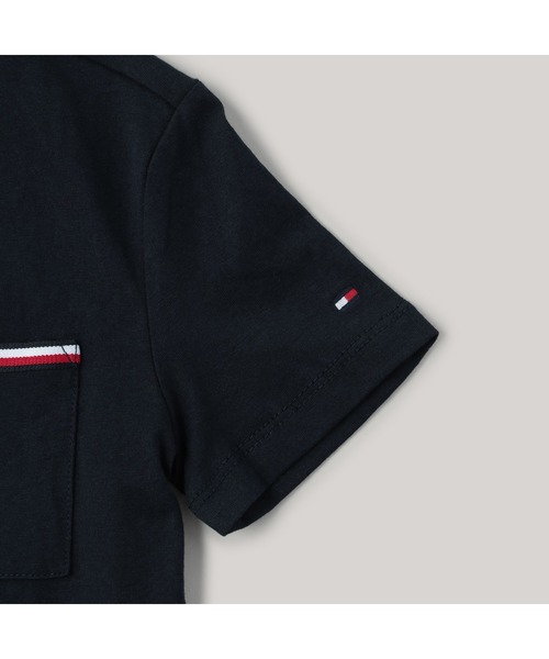 TOMMY HILFIGER(トミーヒルフィガー)の「BOYS ポケットショートスリーブTシャツ(Tシャツ/カットソー・キッズ・ネイビー/ホワイト・130cm/160cm/140cm/150cm)」の8枚目の写真