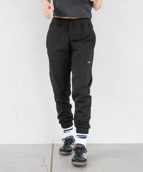 HEREIAM（ヘレイアム）の「【HEREIAM】ワッペンロゴパンツ（スウェットパンツ・レディース・ブラック/ホワイト・MEDIUM/SMALL）」の8枚目の写真