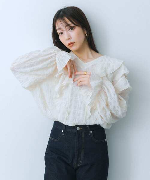 HEYUMM（ヘユム）の「チュニックフリルブラウス（シャツ/ブラウス・レディース・オフホワイト/オレンジ/ブラック・ONE）」の2枚目の写真