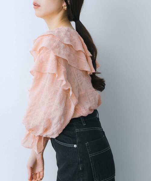 HEYUMM（ヘユム）の「チュニックフリルブラウス（シャツ/ブラウス・レディース・オフホワイト/オレンジ/ブラック・ONE）」の5枚目の写真