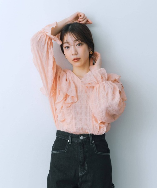 HEYUMM（ヘユム）の「チュニックフリルブラウス（シャツ/ブラウス・レディース・オフホワイト/オレンジ/ブラック・ONE）」の6枚目の写真