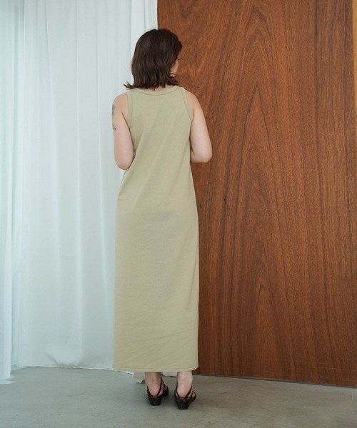 mimi toujours(ミミトゥジュール)の「アメスリ Iライン カットソー ワンピース mimi toujours×itsPeachi(ワンピース・レディース・ベージュ/ブルー・M)」の17枚目の写真