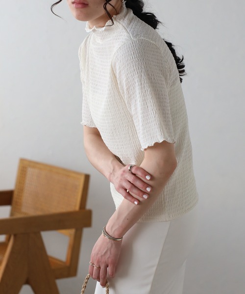 Fizz(フィズ)の「【Fizz/フィズ】 カットシャーリング プチハイネック半袖Tee(Tシャツ/カットソー・レディース・グレイッシュベージュ/アイボリー/ブラック・M)」の5枚目の写真