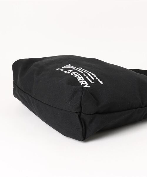 GERRY(ジェリー)の「GERRY / ラフショルダー / R1995(ショルダーバッグ・レディース・アイボリー/ブラック・ONESIZE)」の5枚目の写真