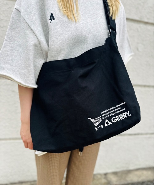 GERRY(ジェリー)の「GERRY / ラフショルダー / R1995(ショルダーバッグ・レディース・アイボリー/ブラック・ONESIZE)」の2枚目の写真