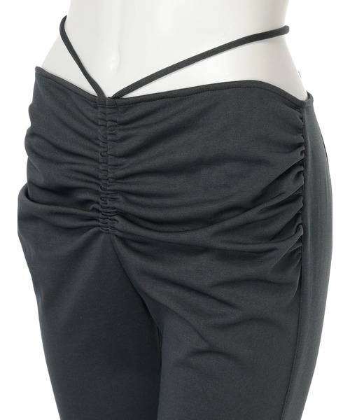 DURAS（デュラス）の「Gather flare pants（その他パンツ・レディース・チャコールグレー/ブラウン・SMALL/MEDIUM）」の5枚目の写真