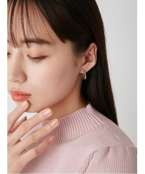 SNIDEL(スナイデル)の「リンクハートピアス(ピアス(両耳用)・レディース・ゴールド/シルバー・FREE)」の5枚目の写真