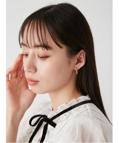 SNIDEL(スナイデル)の「リンクハートピアス(ピアス(両耳用)・レディース・ゴールド/シルバー・FREE)」の3枚目の写真